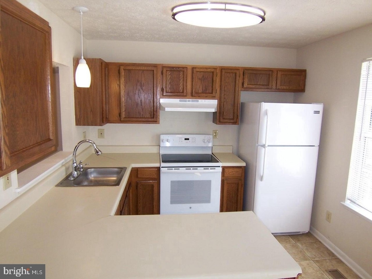 907 Olive Branch Ct - Photo 5 of 12