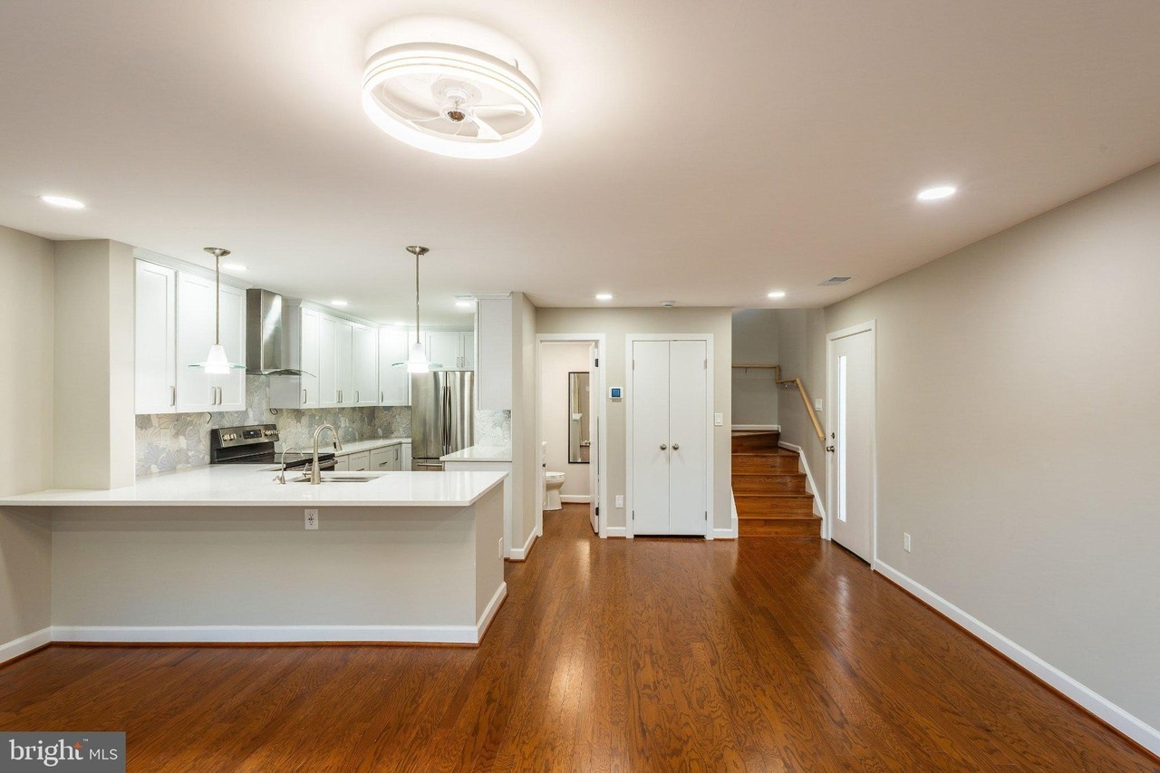 10033 Ridgeline Dr - Photo 6 of 36