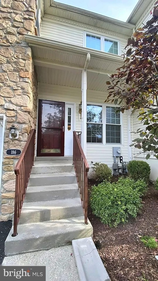 186 Birchwood Dr - Photo 3 of 25