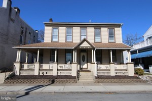 featured image of 209 N Union St #2