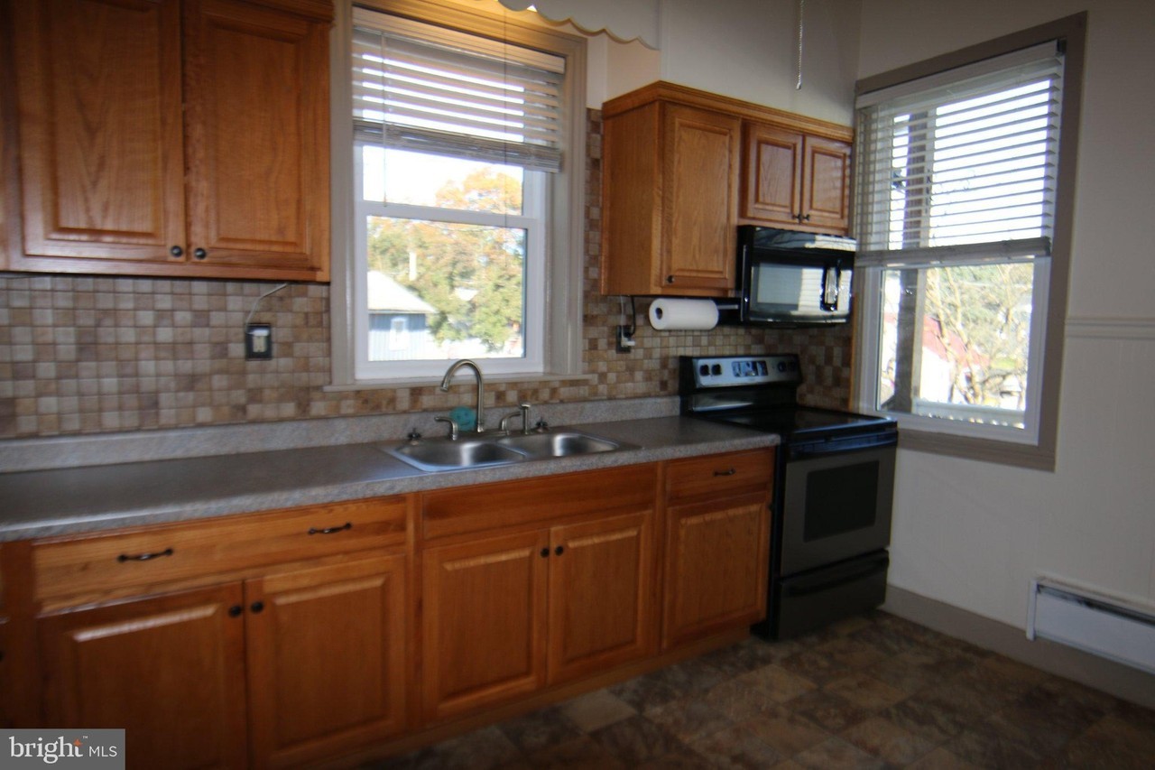 209 N Union St #2 - Photo 2 of 18