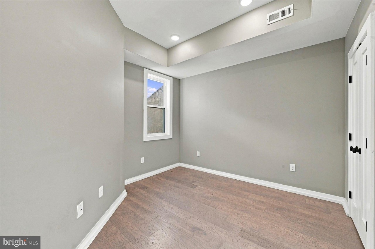 1323 S 20th St #2 - Photo 7 of 15