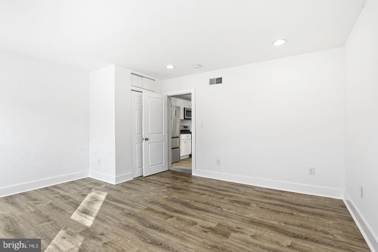 1447 N Franklin St - Photo 3 of 14