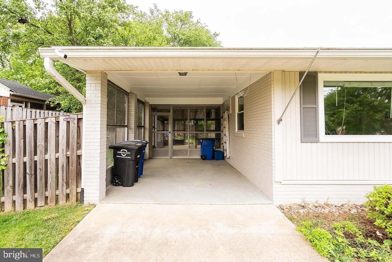 3817 Ren Rd - Photo 4 of 42
