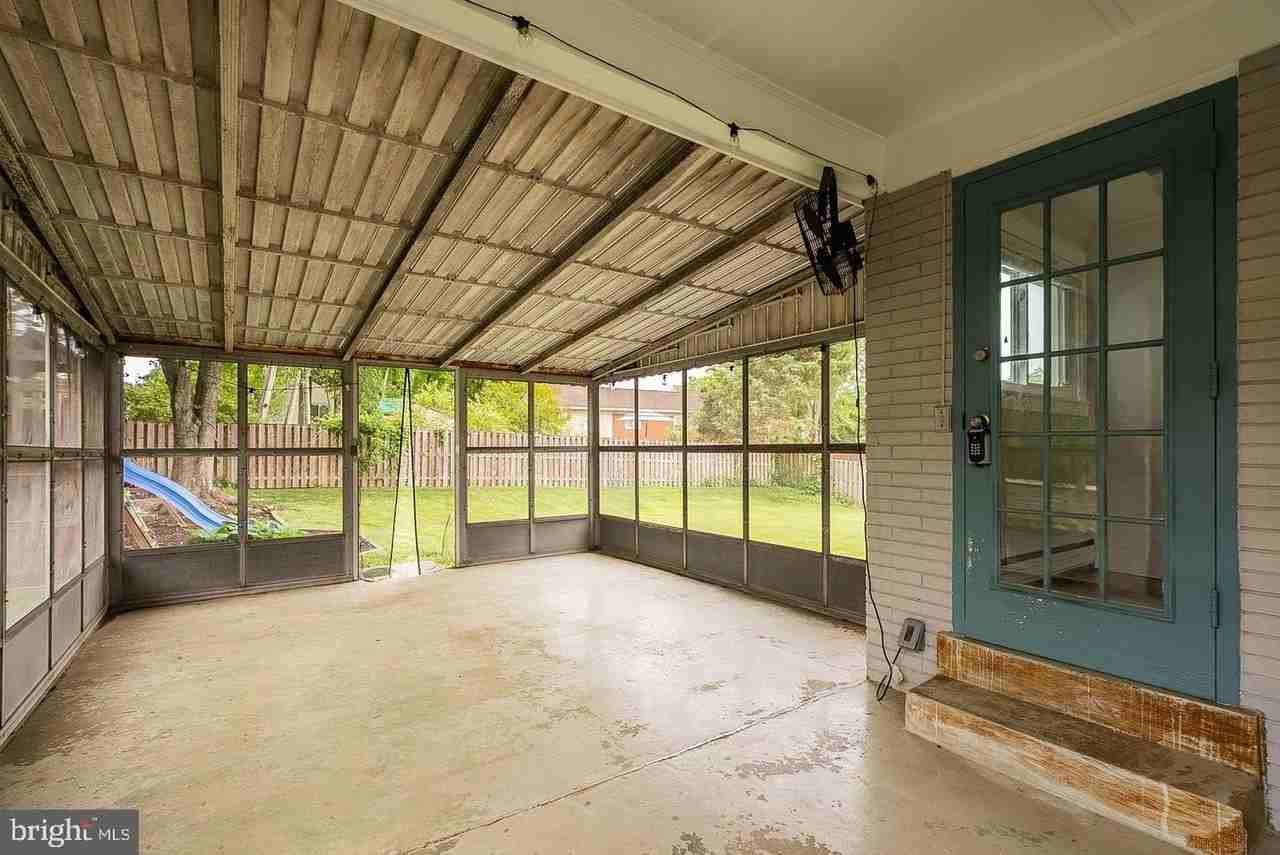3817 Ren Rd - Photo 6 of 42