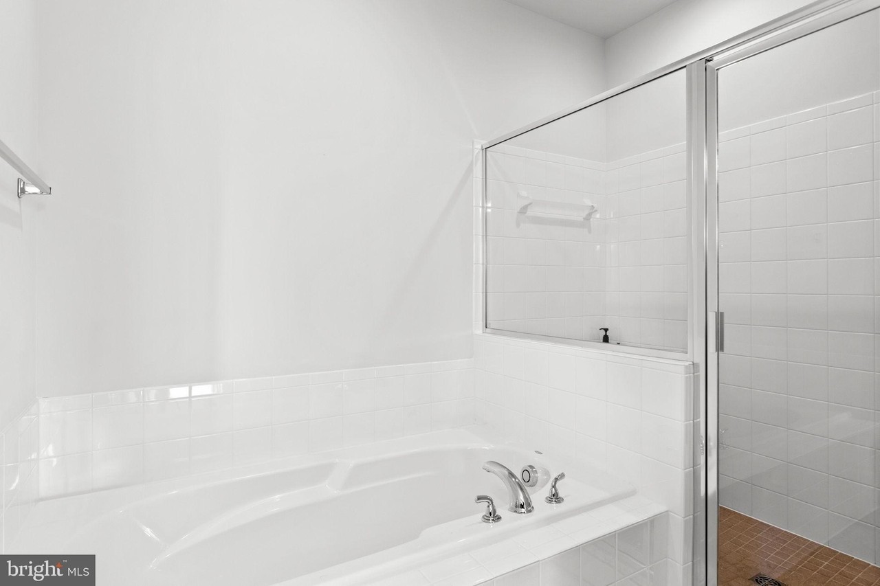 131 Jewel Box Dr - Photo 6 of 29