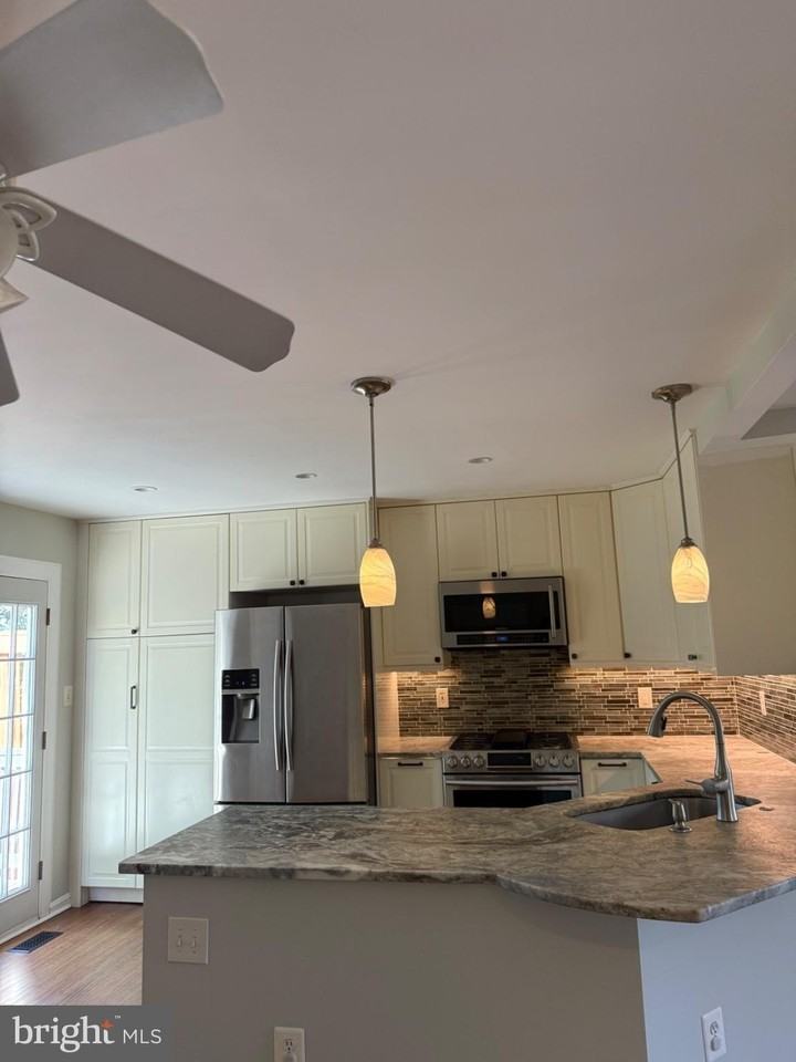 14351 Newbern Loop - Photo 2 of 31