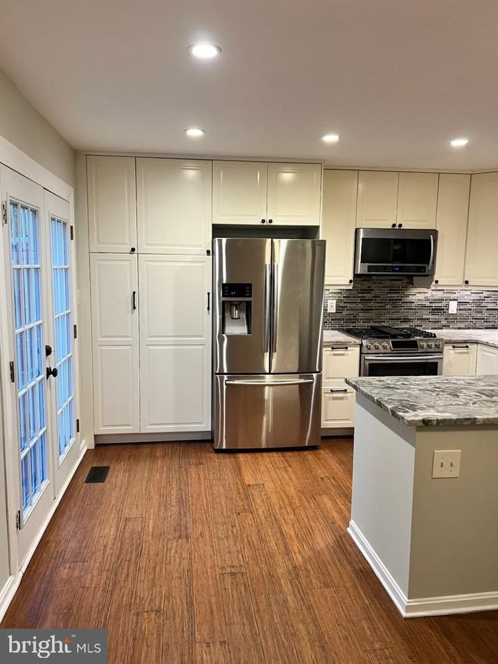 14351 Newbern Loop - Photo 6 of 31