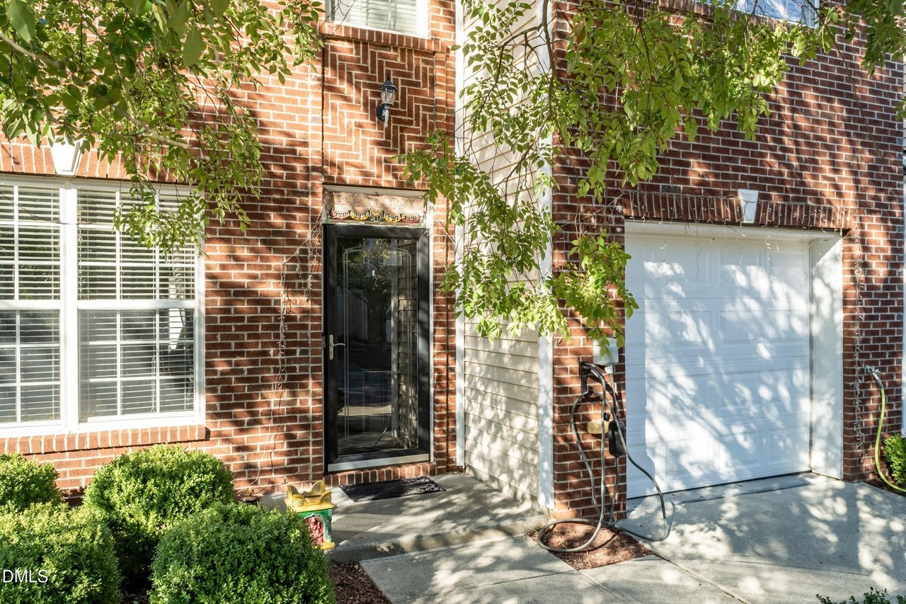 525 Writers Way - Photo 4 of 39