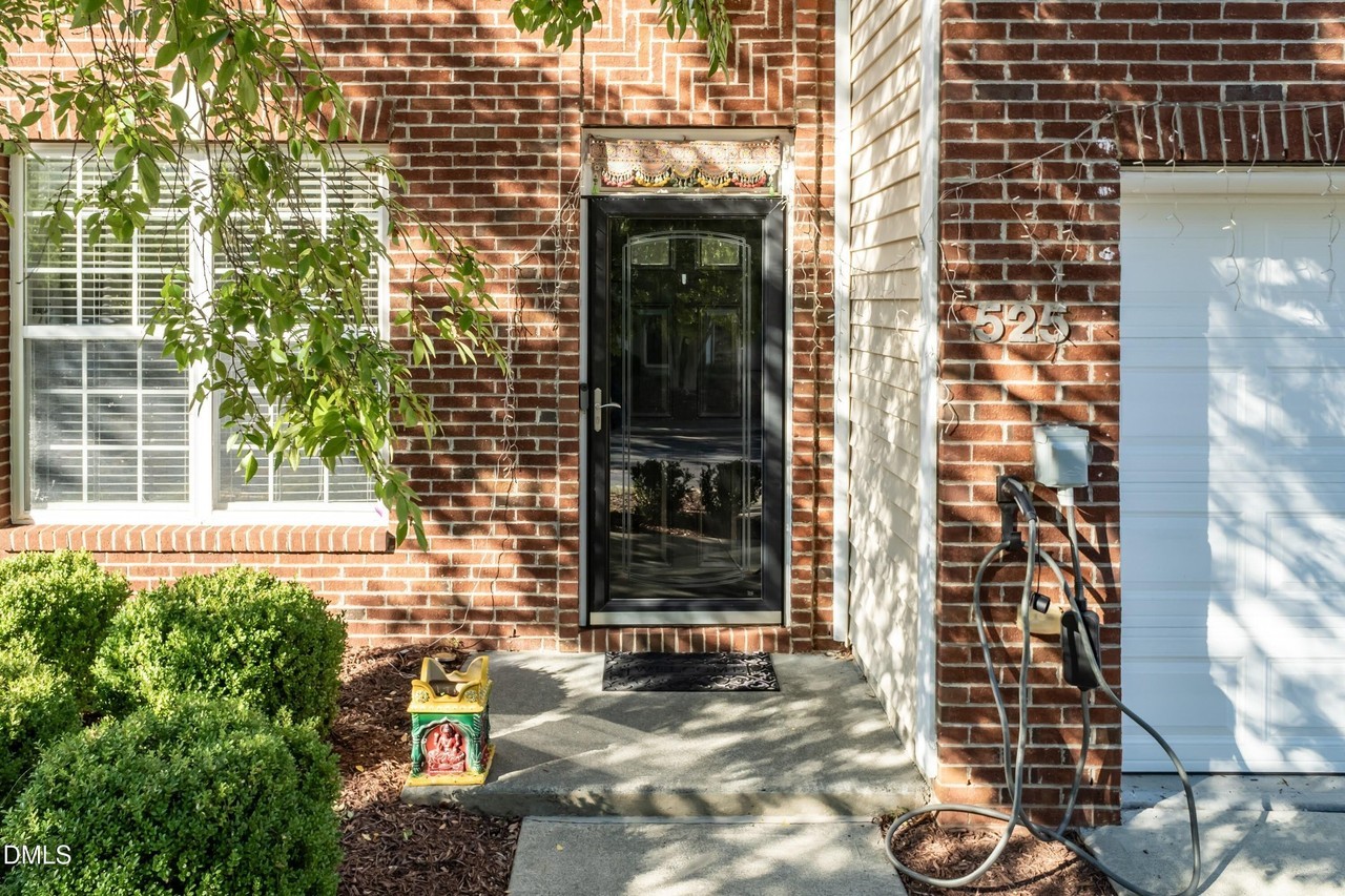 525 Writers Way - Photo 5 of 39