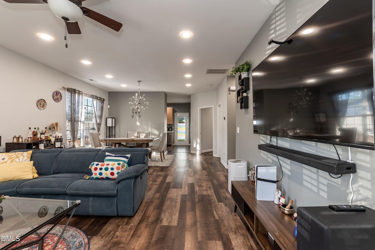 525 Writers Way - Photo 7 of 39