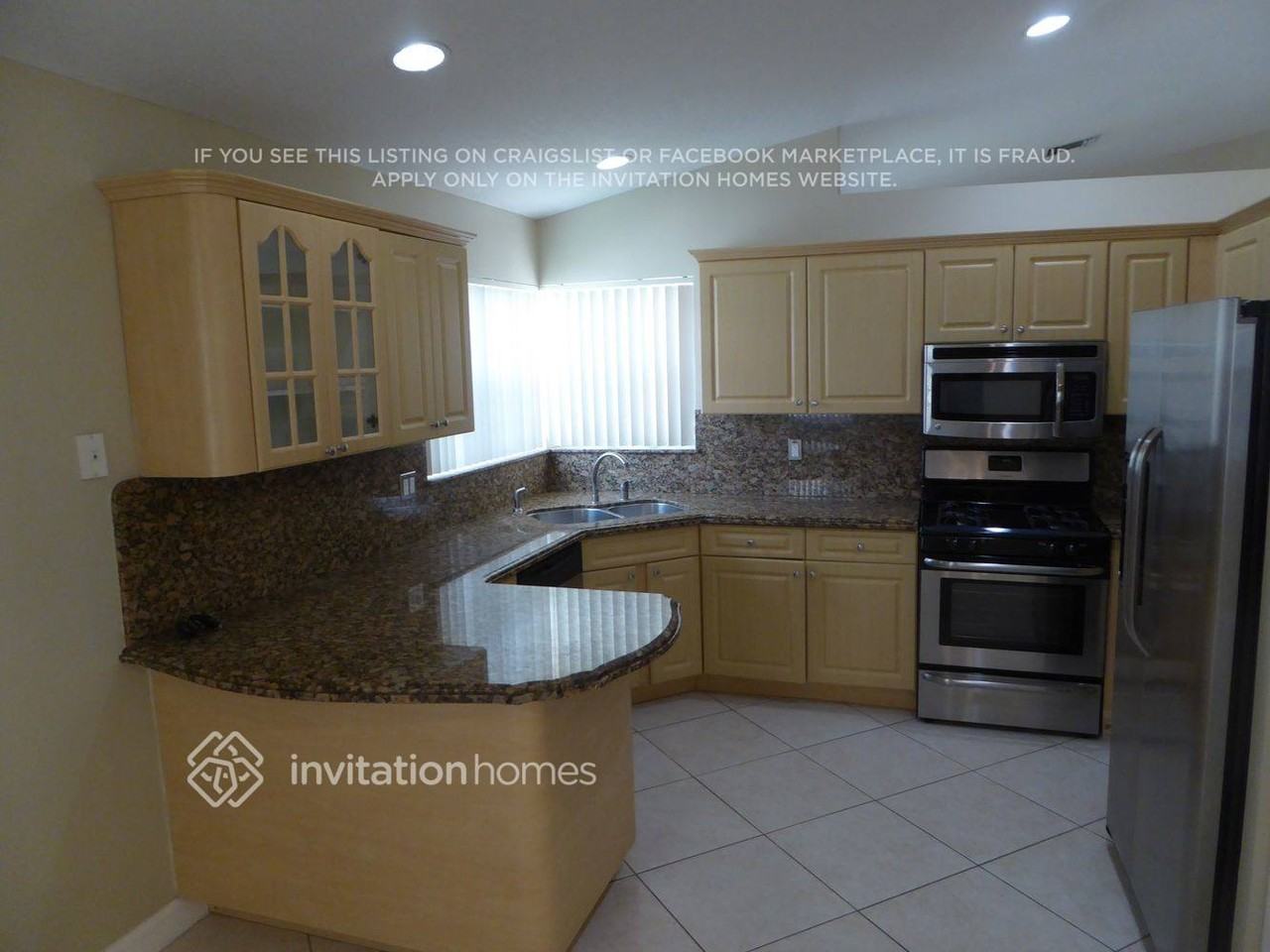 2270 Nw 139th Ave - Photo 3 of 10