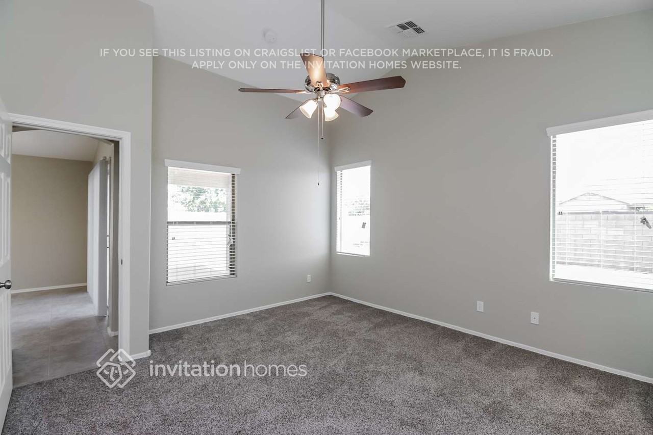 38559 N Dolores Dr - Photo 4 of 21