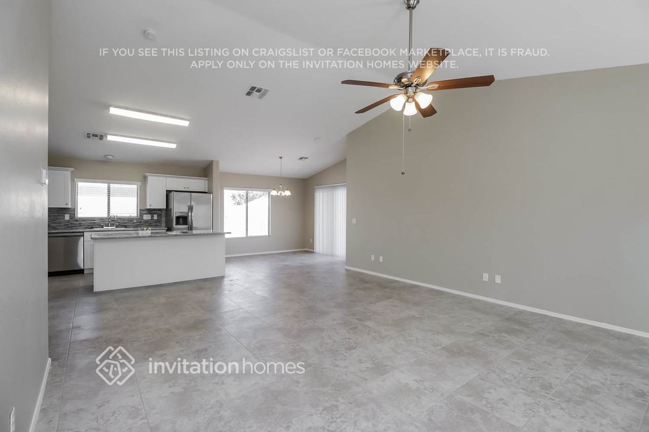38559 N Dolores Dr - Photo 5 of 21