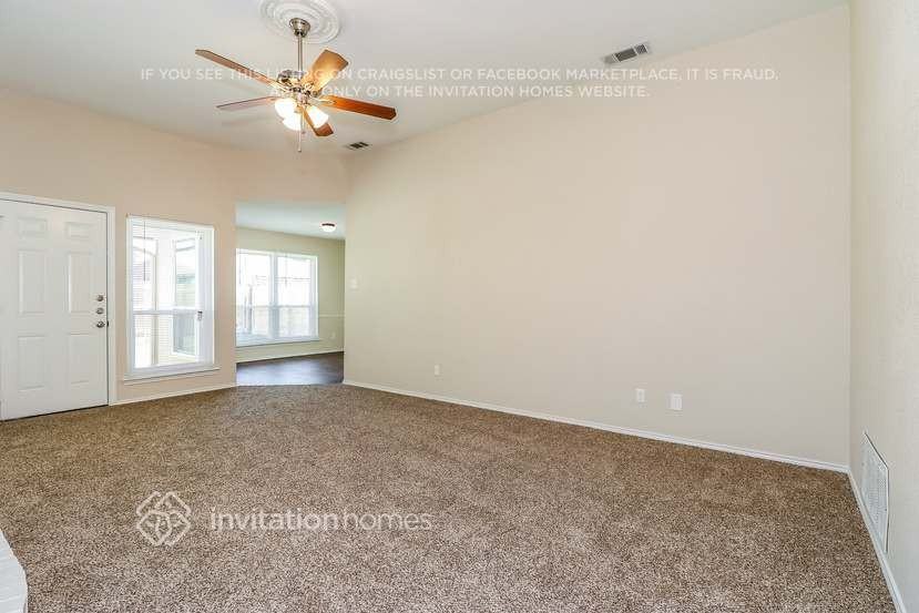 6312 Longmont Trl - Photo 4 of 25