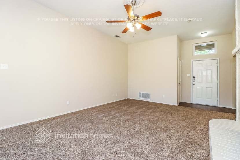 6312 Longmont Trl - Photo 5 of 25