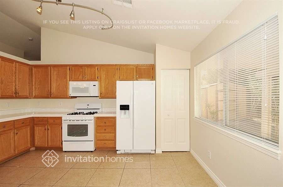 694 Mineral Hill Ln - Photo 6 of 20