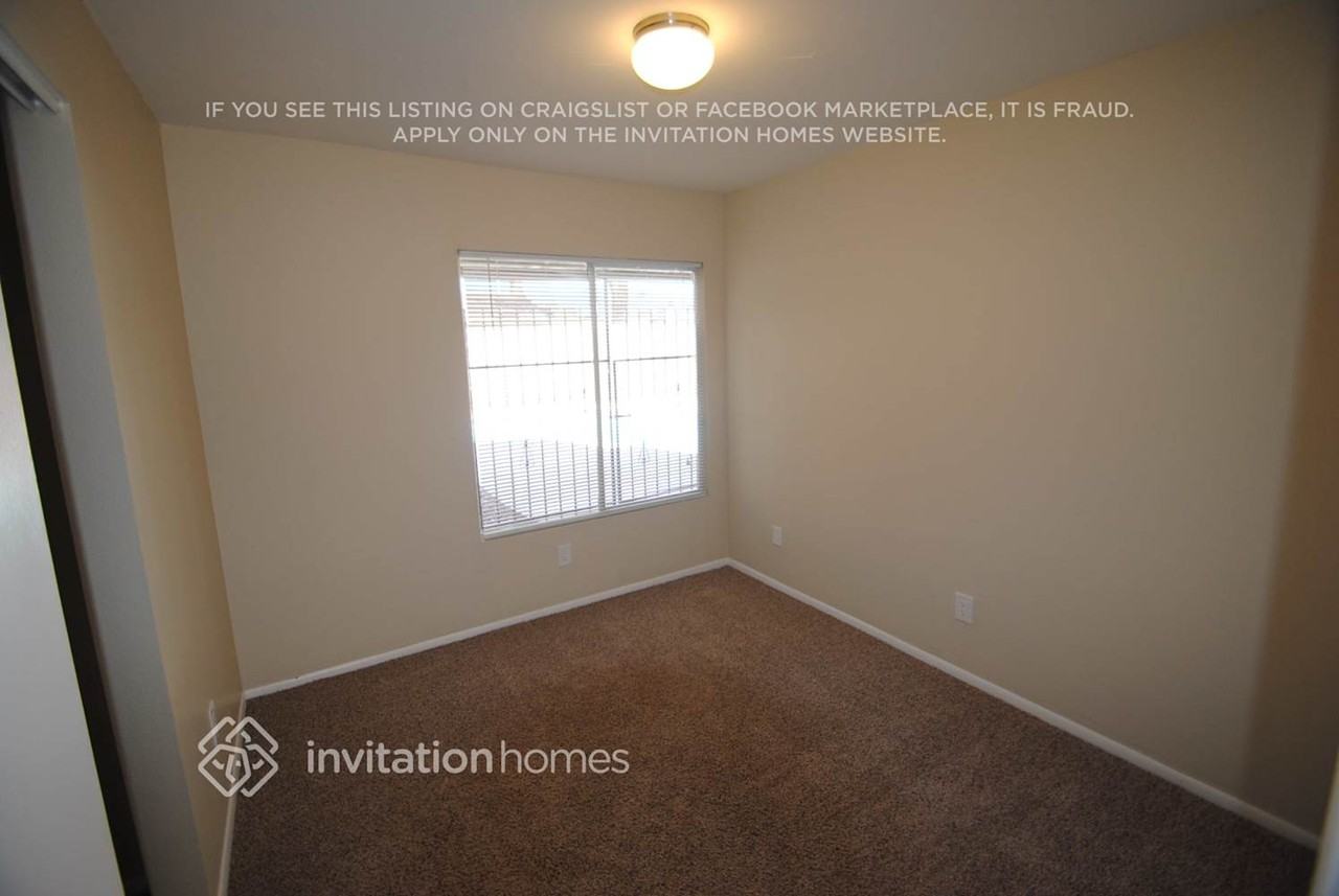 8626 N 56th Ave - Photo 5 of 10