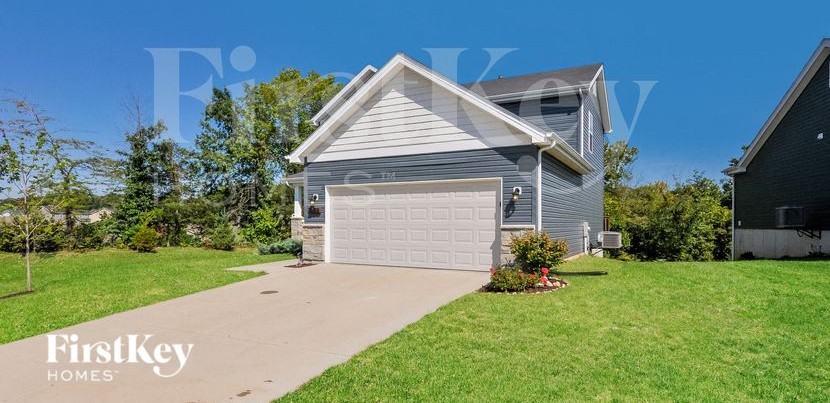 1684 Woods Mill Dr - Photo 2 of 15