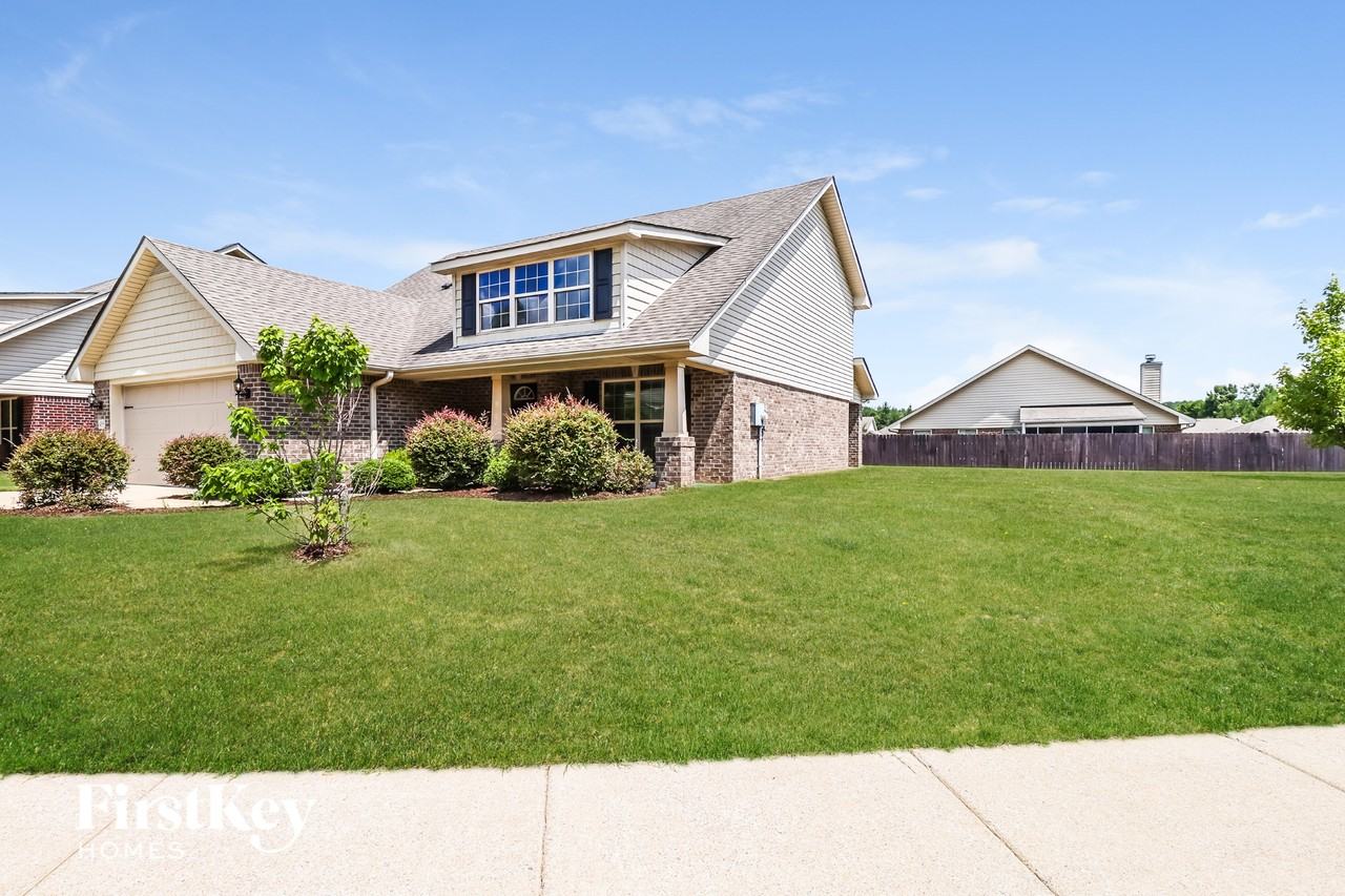 495 River Crest Dr N - Photo 2 of 15