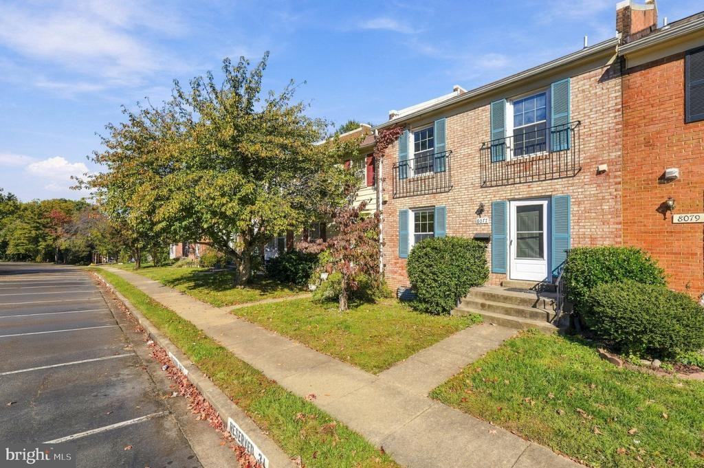 8077 Powderbrook Ln - Photo 2 of 50