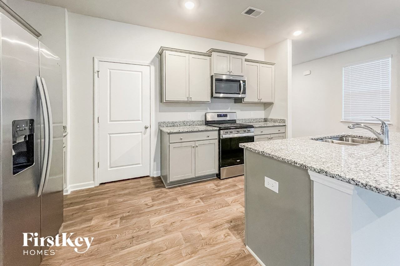 154 Sweet Cherry Lane Lane - Photo 3 of 15