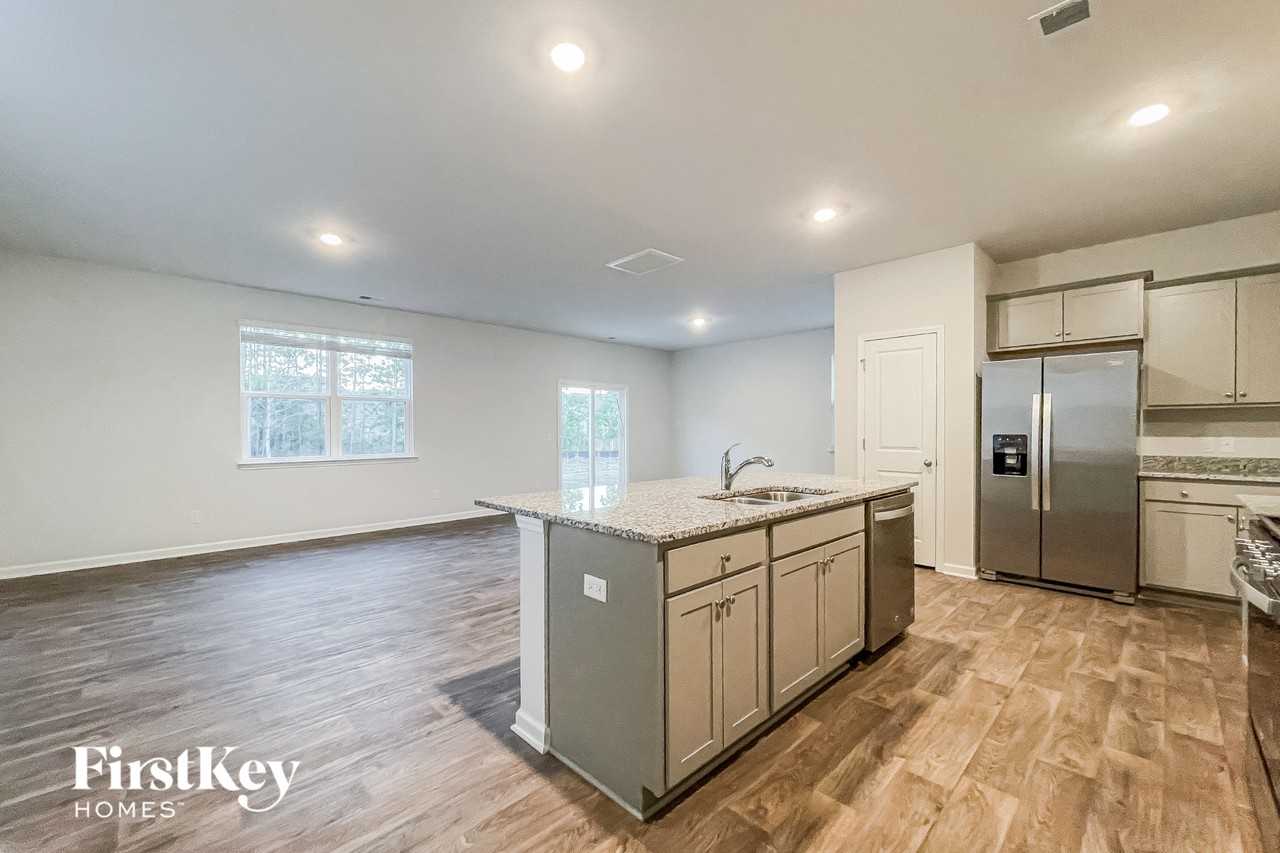 154 Sweet Cherry Lane Lane - Photo 4 of 15