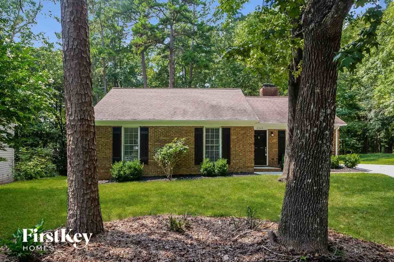 8304 Lacewood Pl - Photo 3 of 15