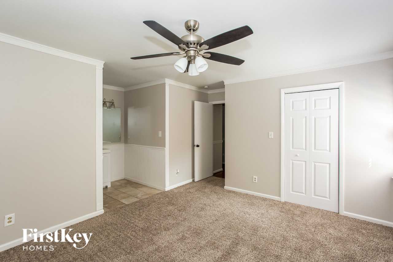 8304 Lacewood Pl - Photo 7 of 15