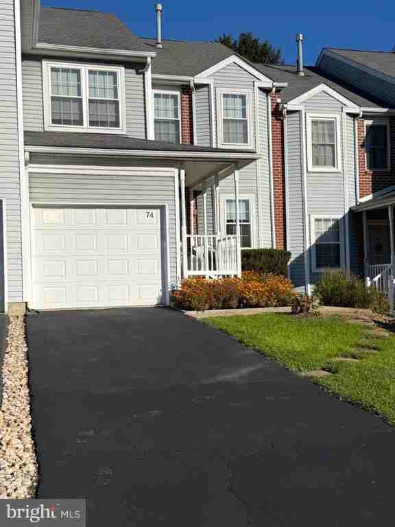 74 Kirkwood Dr - Photo 2 of 46