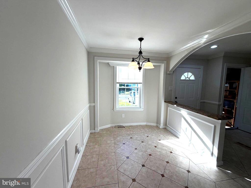 74 Kirkwood Dr - Photo 3 of 46