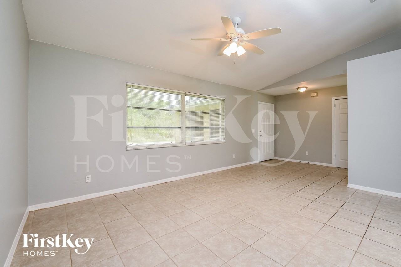 5404 Chard Ter - Photo 3 of 15