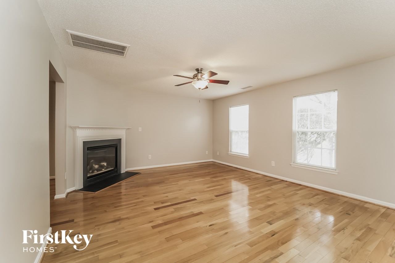 3508 Betterton Ln - Photo 4 of 15