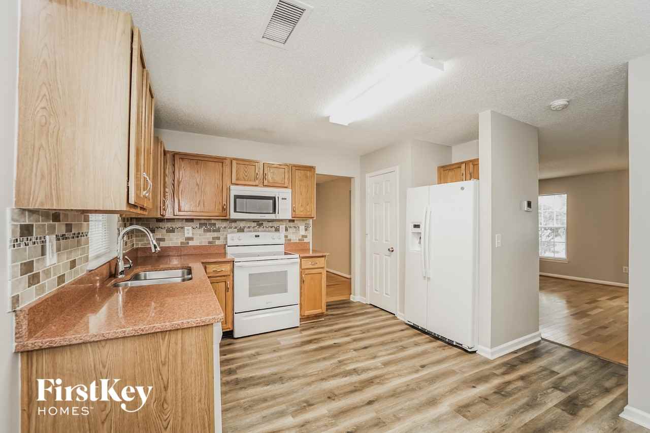 3508 Betterton Ln - Photo 7 of 15