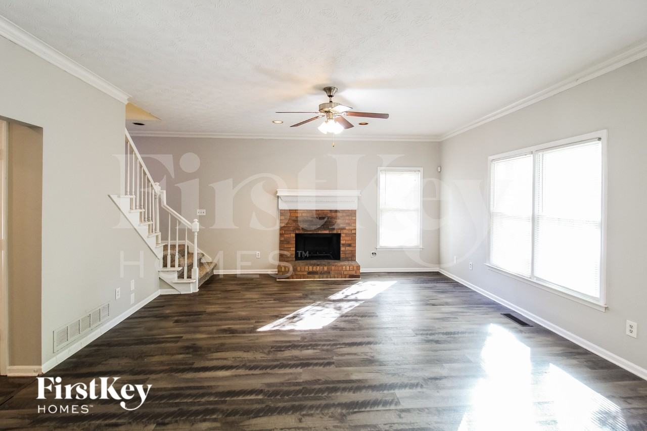35 Fair Ridge Ct - Photo 4 of 21