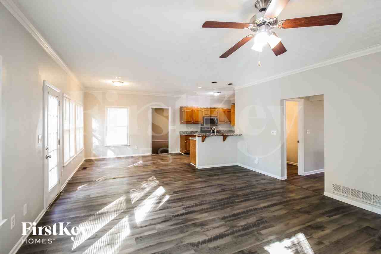 35 Fair Ridge Ct - Photo 5 of 21
