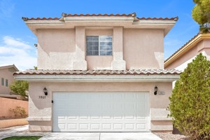 featured image of 3921 Country Lights St