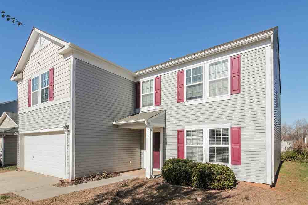 6419 Brumit Ln - Photo 4 of 17