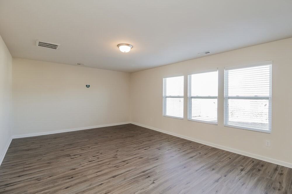 6419 Brumit Ln - Photo 5 of 17