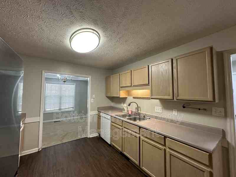 7509 Shillinglaw Cir - Photo 3 of 20