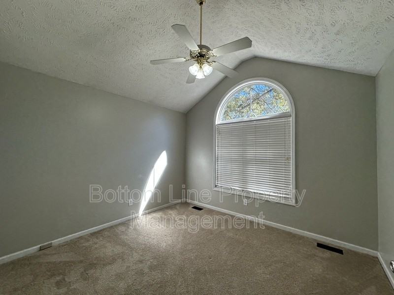 7509 Shillinglaw Cir - Photo 6 of 20