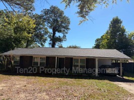 featured image of 4308 N Oaks Dr