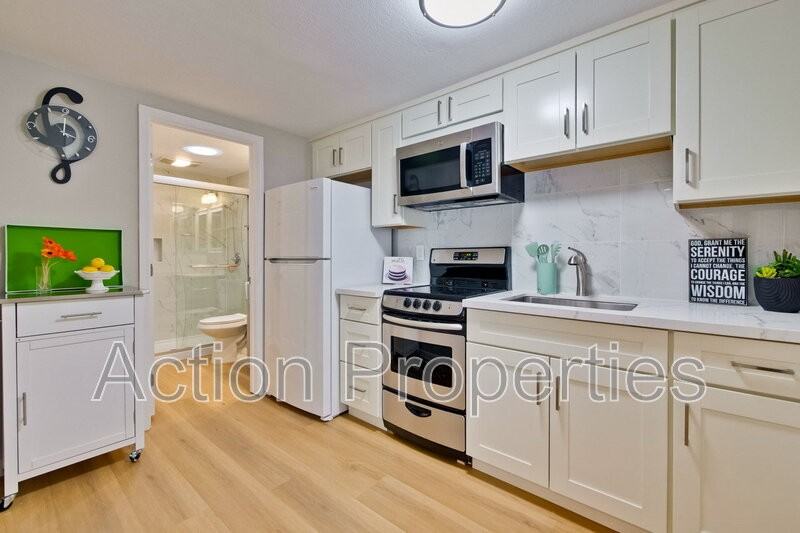890 Muender Ave - Photo 4 of 25