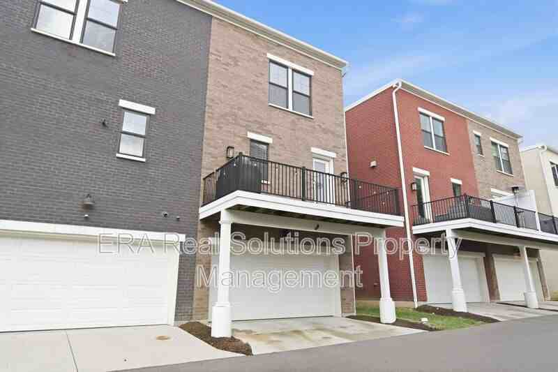 3118 Woodburn Ave - Photo 6 of 50