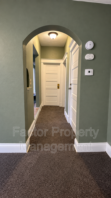 110 W Wheeler Ave #1 - Photo 4 of 13