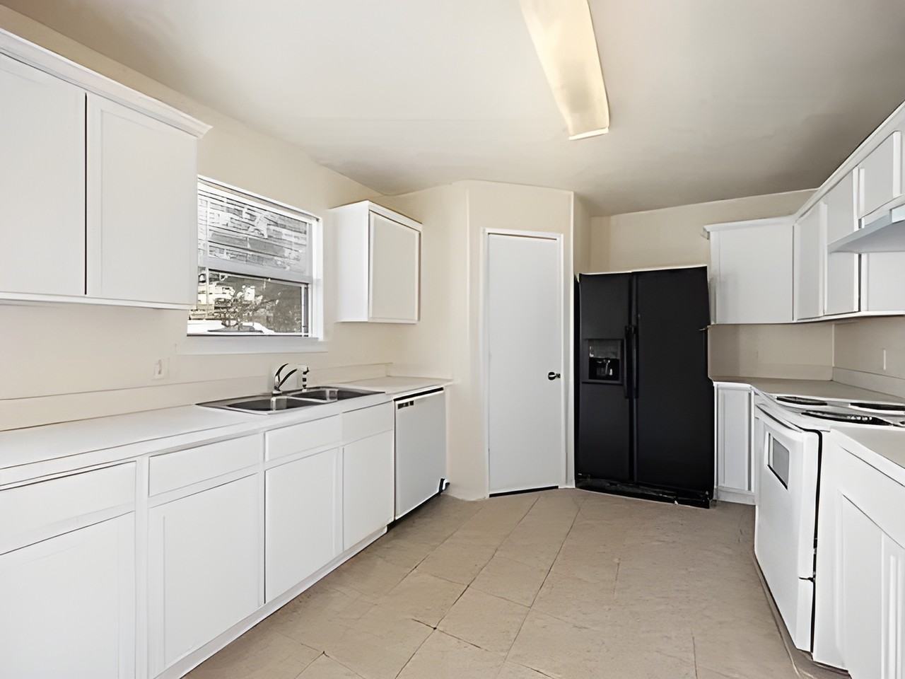211 Prentice Dr - Photo 6 of 17