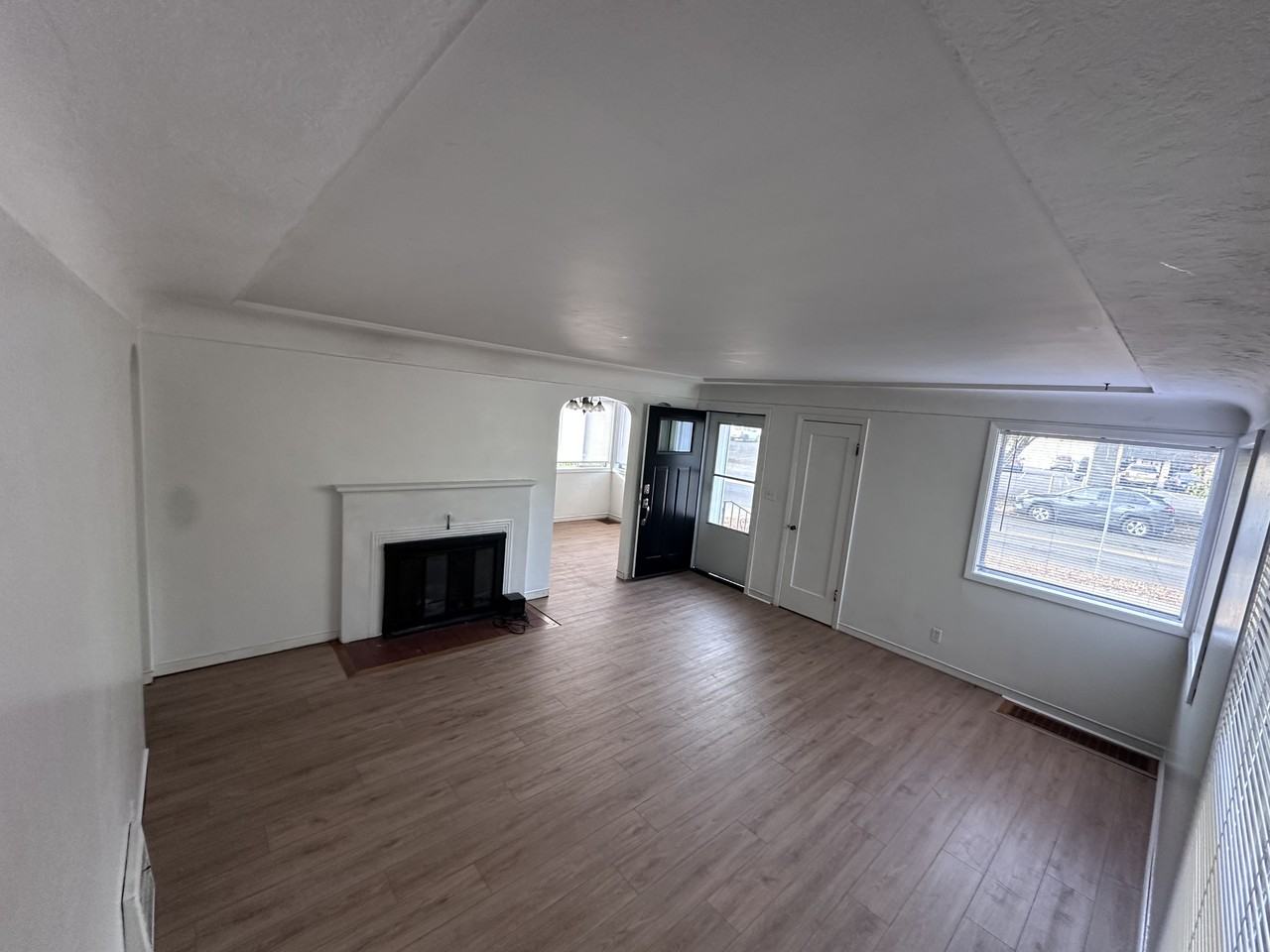2405 E Evergreen Blvd #HOME - Photo 4 of 13