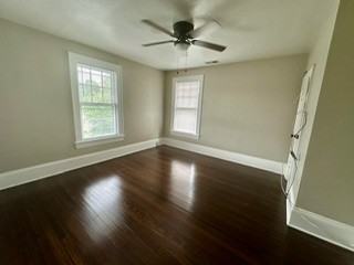 615 Arbutus Ave Se - Photo 4 of 16