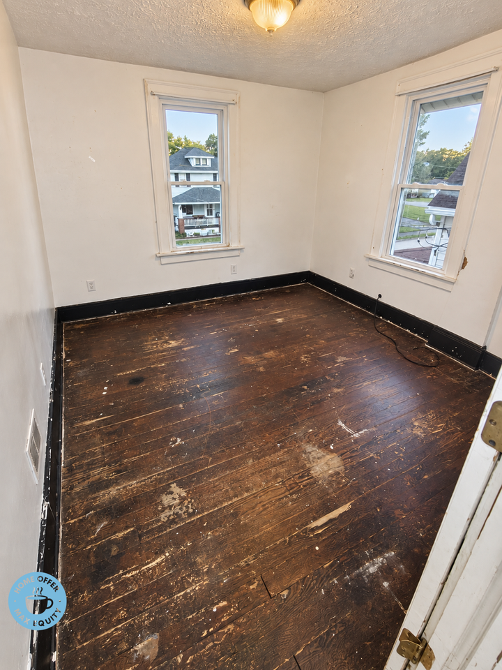 625 Lafollette St - Photo 6 of 12