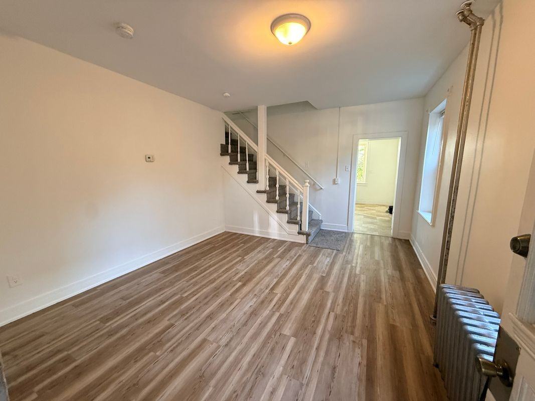1130 Mount Laurel Ave - Photo 6 of 24